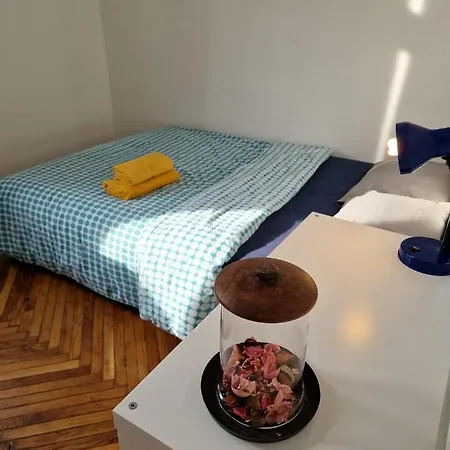 Harmony Tribe Apartment *